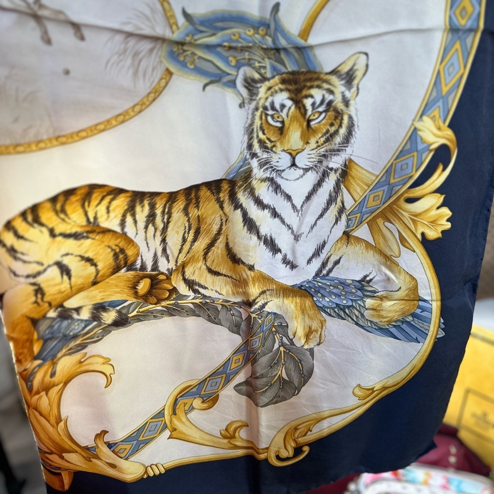 FERRAGAMO TIGER SCARF